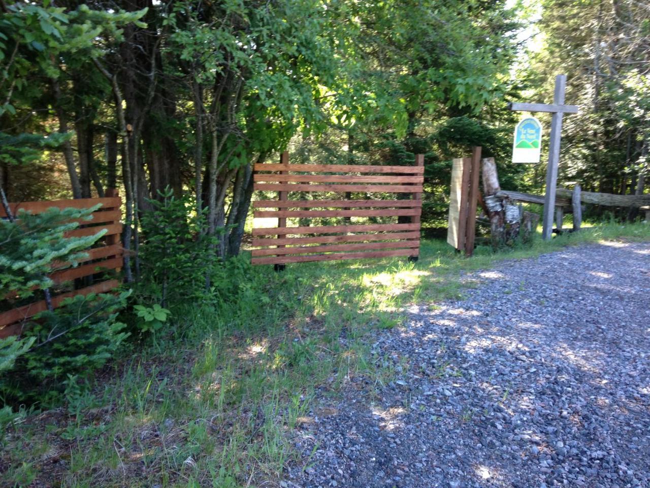 Chalets Et Studios Le Vent Du Nord Lac Superieur Bagian luar foto