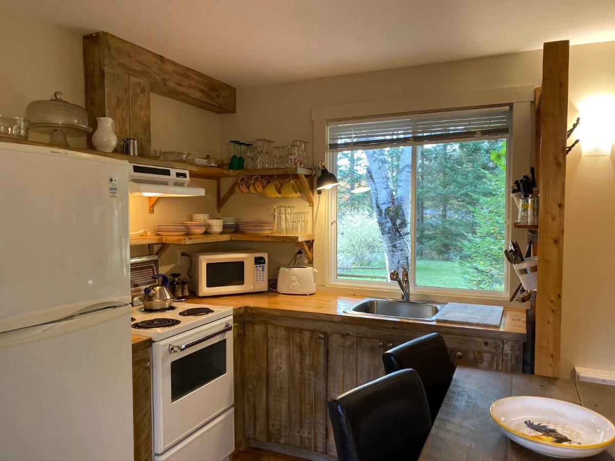 Chalets Et Studios Le Vent Du Nord Lac Superieur Bagian luar foto